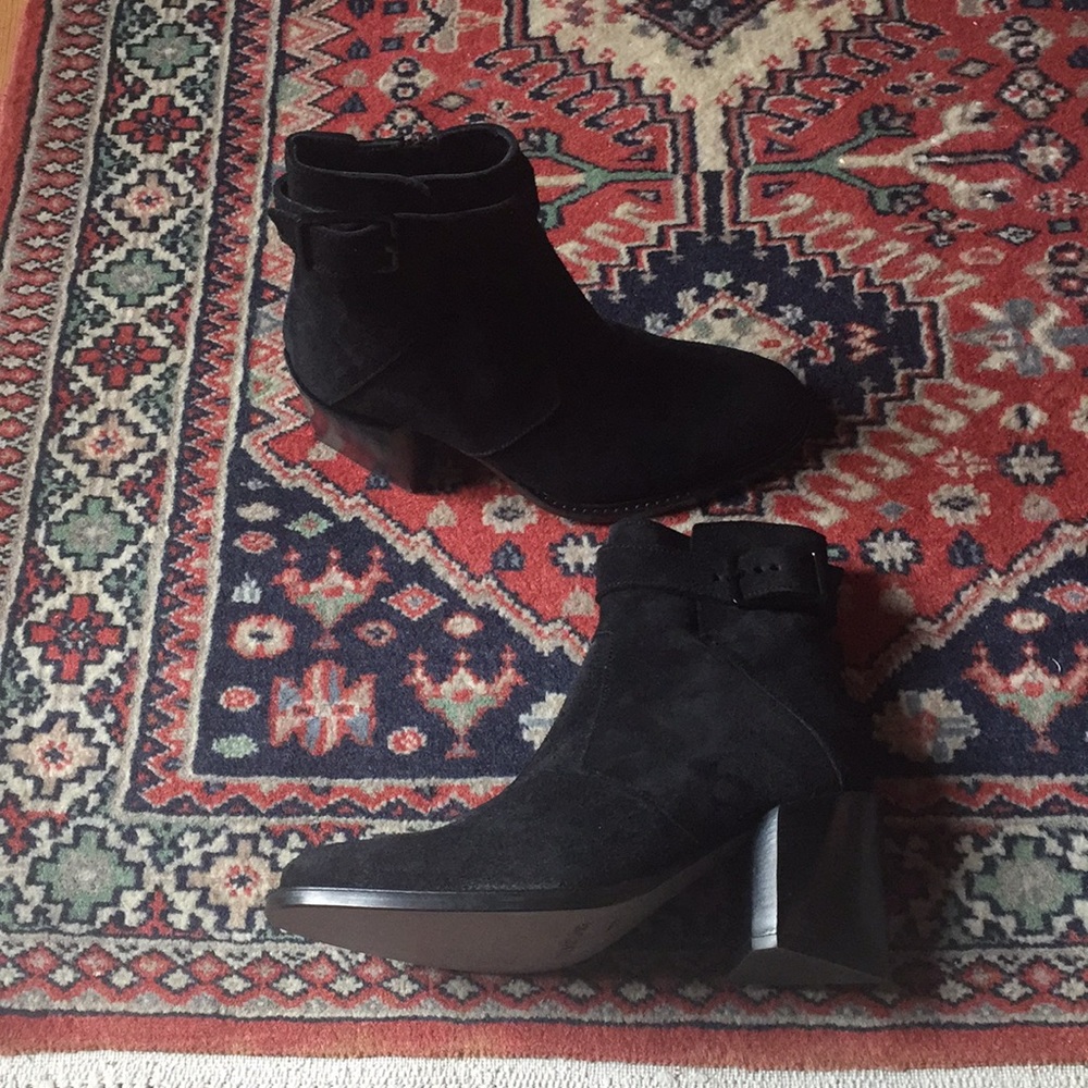NWT HELMUT LANG black suede ankle boot 37.5/7.5